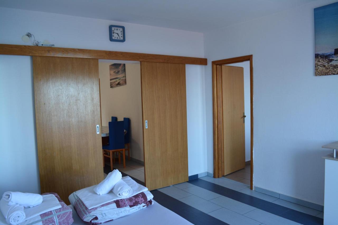 Apartments & Room Madi Senj  Eksteriør bilde