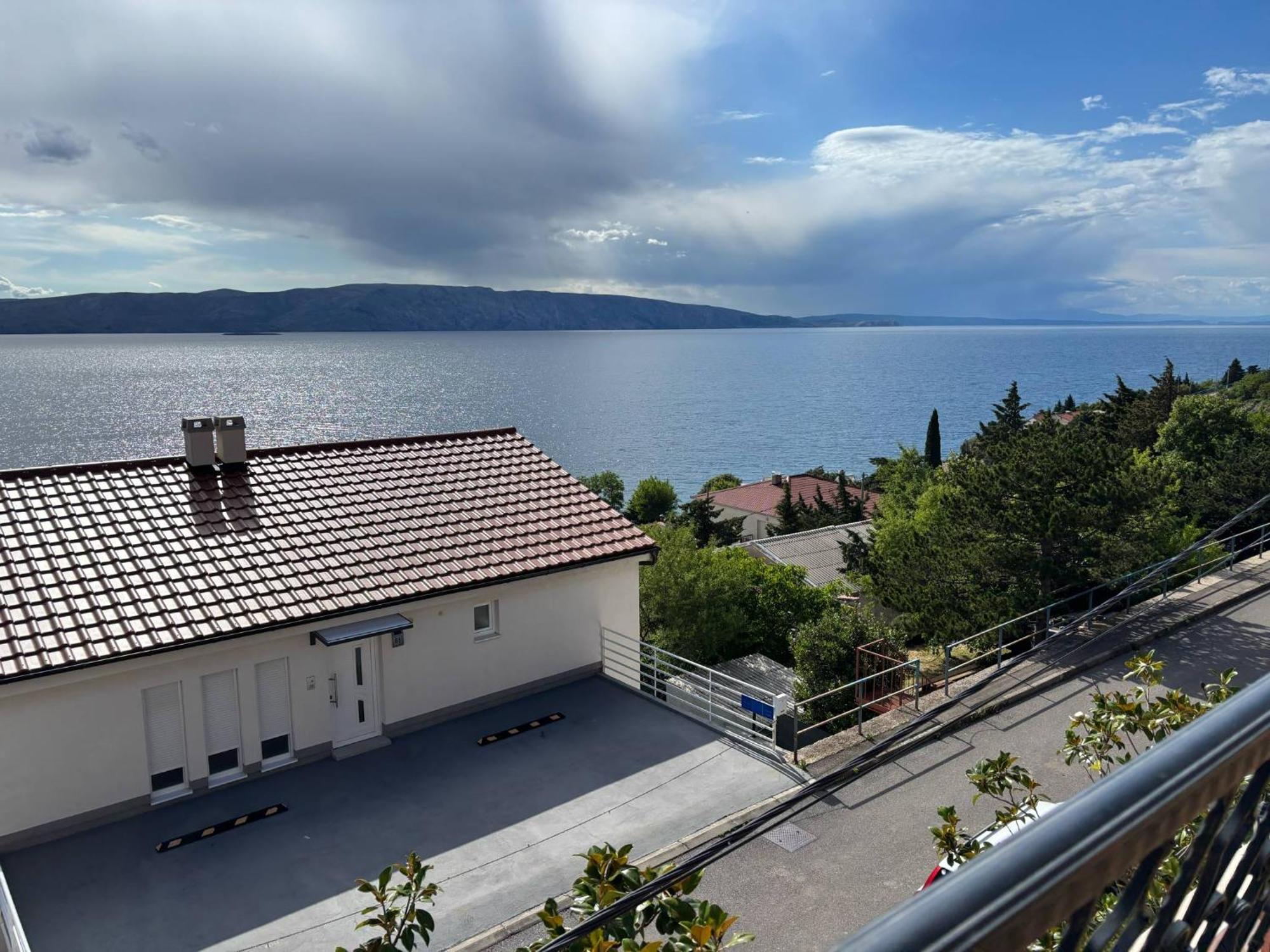 Apartments & Room Madi Senj  Eksteriør bilde